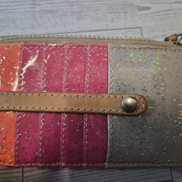 Consuela Card(Also Includes Section For Cash)Wallet    PLEASE LOOK AT ALL PICS! - Picture 12 of 15